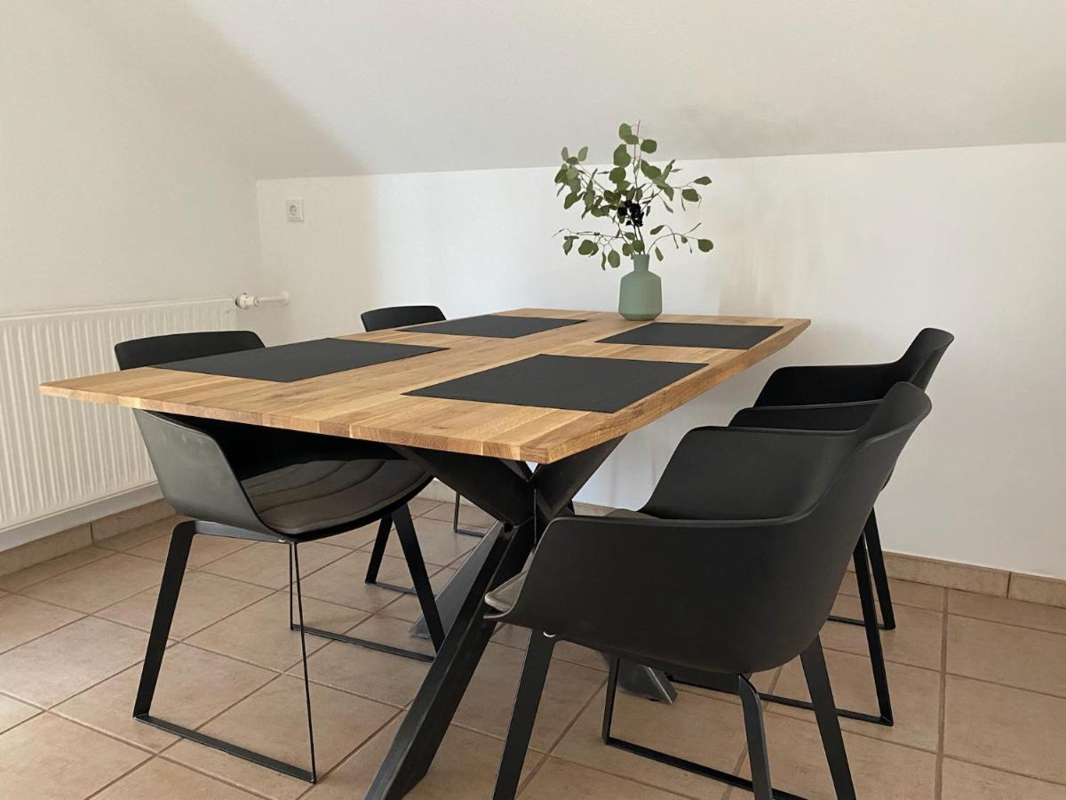 Apartment Am Holzberg In Mit Weitblick